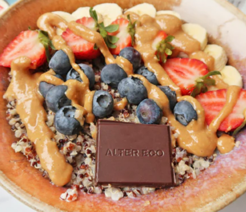 Quinoa Breakfast Bowl with Peanut Butter Drizzle